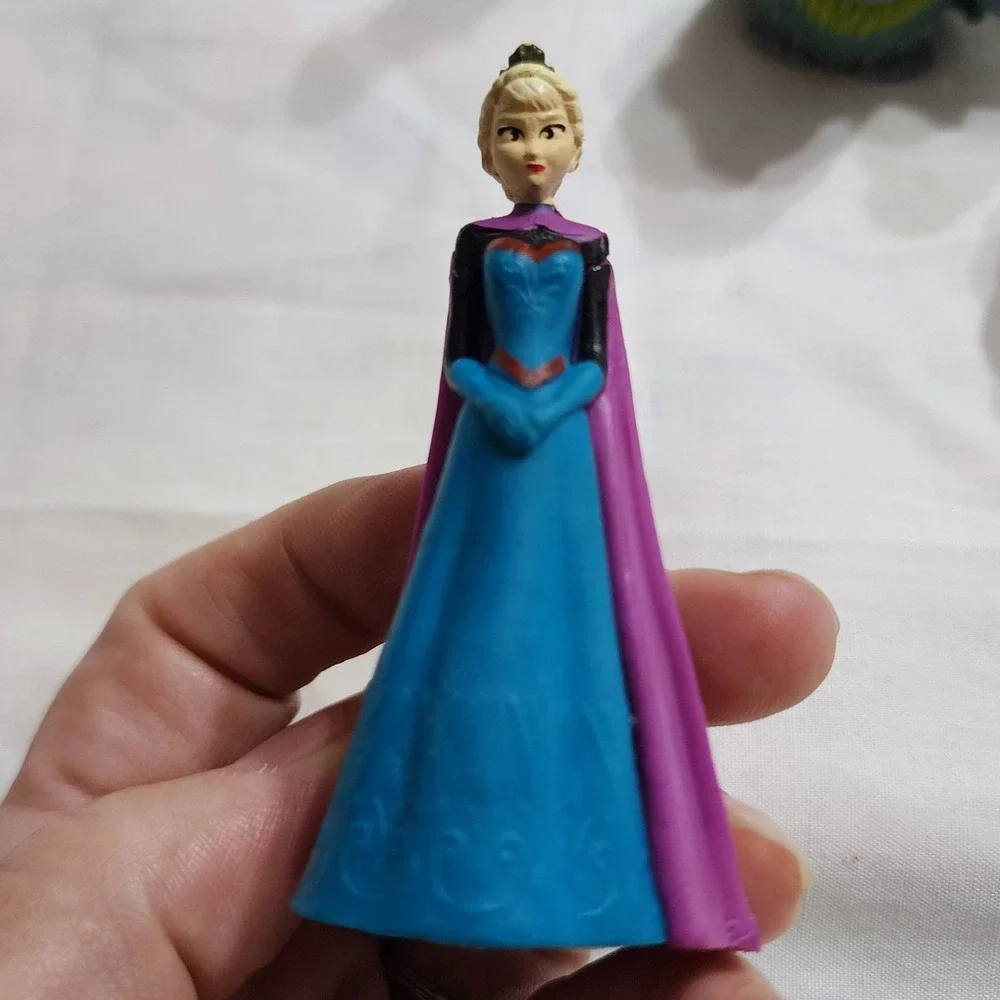 Disney Frozen Figurine Set Elsa Anna and Rock Trolls 6 Piece Toy Lot